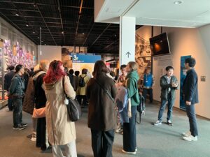 館内を巡って学ぶ